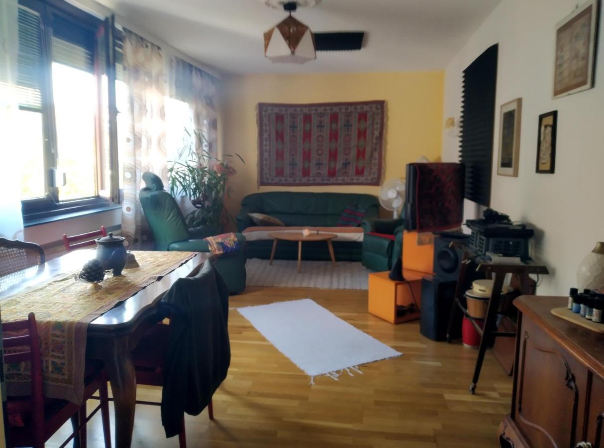 Nettes Apartment Im 14Ten Bezirk In Wien Exterior foto